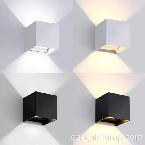 Luz de pared al aire libre inalámbrica con sensor de movimiento